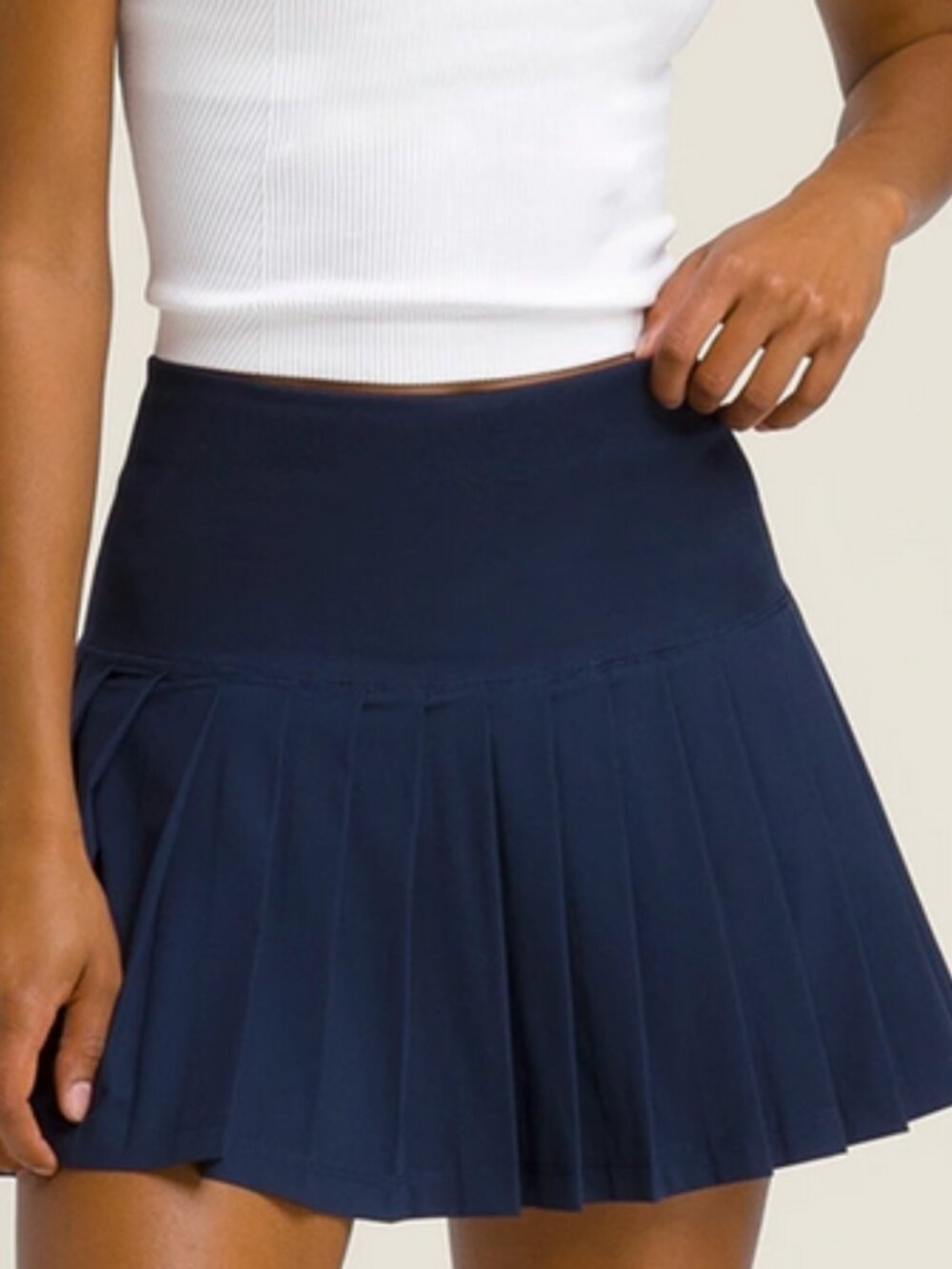 Wilson Women's Classic Navy Pleated Midtown Tennis Skirt Size M - Picture 2 of 11